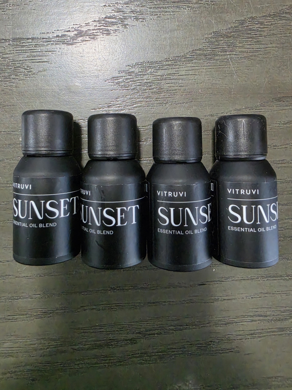 Vitruvi: Sunset Essential Oil Blend (Set of 4)